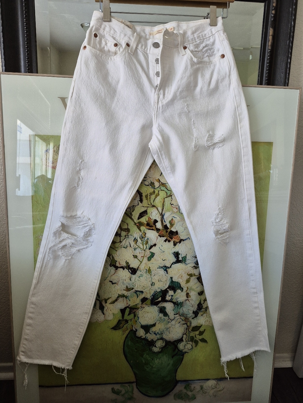 💕Levi's Wedgie Size 26 White Distressed Women's Jeans💕